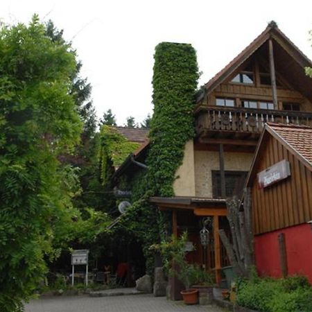 Alte Schreinerei-Auberge Harlekin Randegg Экстерьер фото